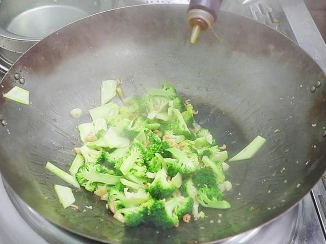 吃什么食物可以去火，降胃火吃什么食物最好（多吃这6种“碱性”菜）