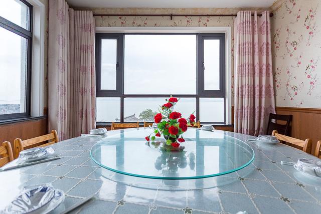 去苏州玩住哪里比较方便，苏州旅游住哪里比较方便（得天独厚一线湖景风光农家乐）