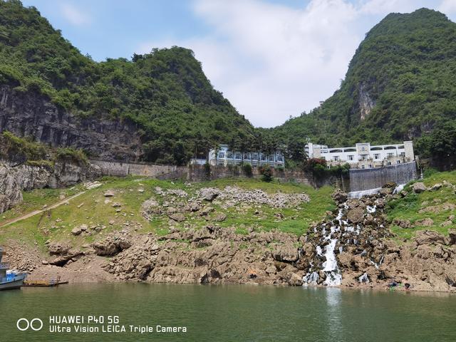 贵州兴义市简介，兴义市简介市区人口（<黔西南布依族苗族自治州>）