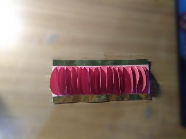灯笼怎么做简单又漂亮，手工灯笼怎么做的又简单又漂亮（教你做喜气洋洋的红灯笼）
