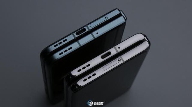 oppofindn评测，OPPO Find N对比三星（7999元起的“最小大折叠”）