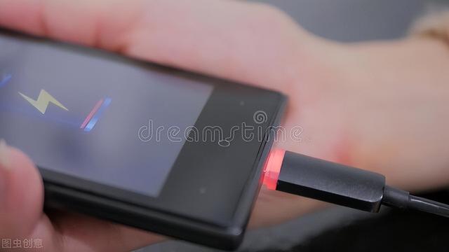 手机怎样充电快，手机如何正确充电（正确充电方式延长电池寿命）