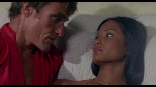 食人族电影介绍，人食人食人族电影（美艳记者寻访食人族险成生育神祭品）