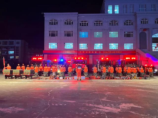 内蒙古锡林郭勒盟东乌珠穆沁旗发生3.1级地震 震源深度15千米，内蒙古锡林郭勒盟东乌珠穆沁旗发生3.1级地震（整装待发——东乌珠穆沁旗突发地震）