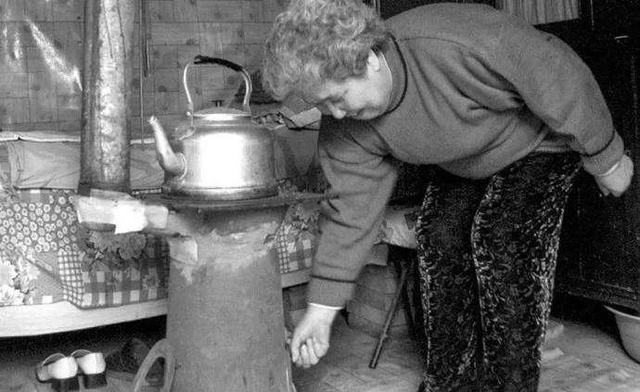 为什么有的人聪明而有的人很笨呢，为什么有的人聪明而有的人很笨呢知乎（为什么很聪明的人有时又蠢笨如猪）