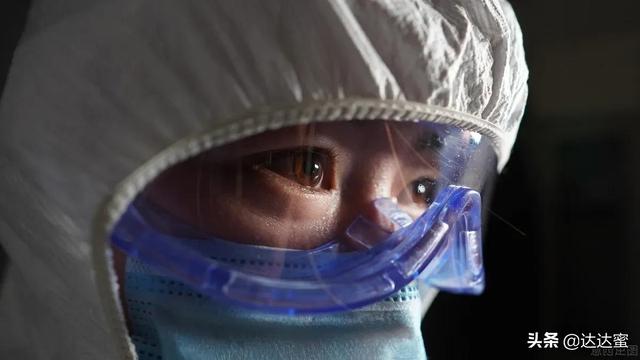 2020年抗击疫情对联，关于疫情的对联2020（致敬医护人员”为题对联）