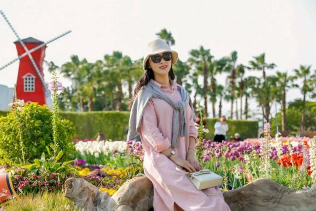 赞美女人有才华有气质的句子，夸一个女人有才华有涵养的句子（优雅与魅力 ， 女人永恒的美）