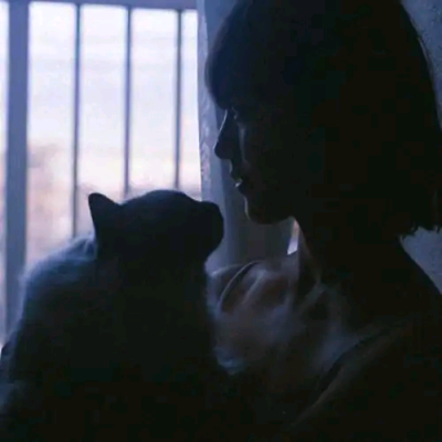 比较伤感女生头像微信，比较伤感女生头像（伤感头像女生2021最新的）