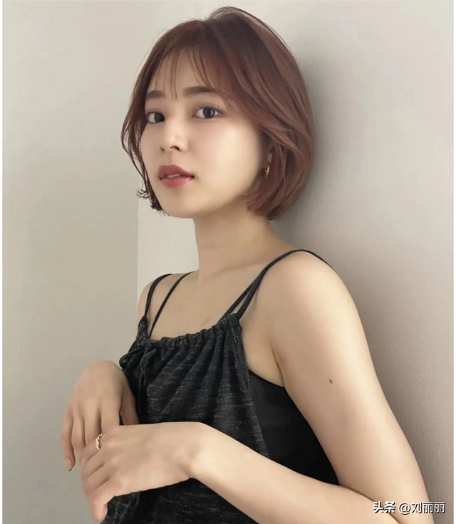 女生超好看的几种短发造型，女生最好看的短发发型（最美短发13款）