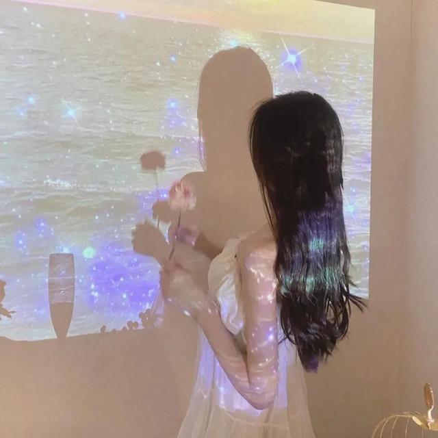 昵称女生简短好听霸气，2022最火网名（网名‖女生霸气昵称）