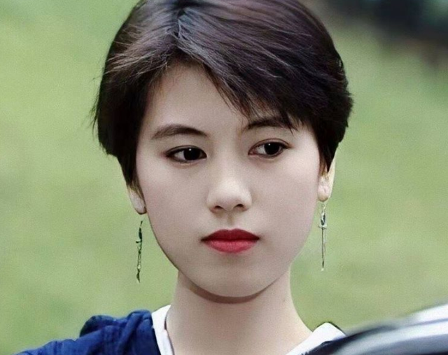 又酷又飒的女明星短发，能驾驭“短发”的女明星