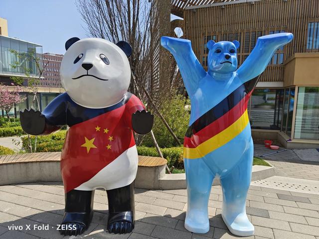 vivo定位登录，vivo云服务登录官网定位（折叠屏深度评测：来得晚）