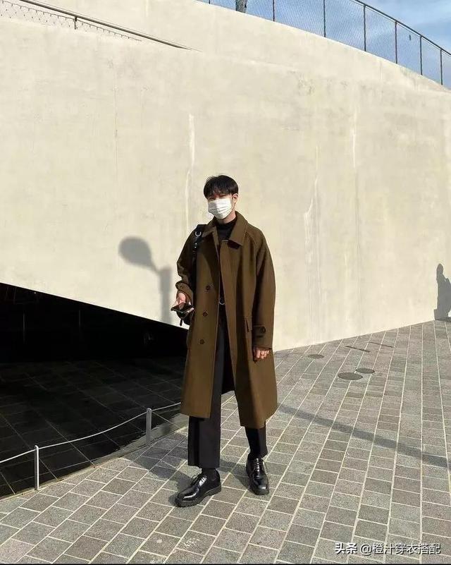 男生应该怎么穿搭才能显得高级，男生快速出门的穿搭技巧