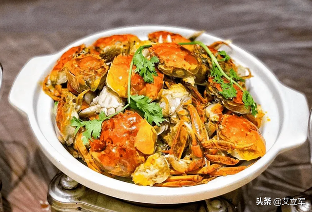 大闸蟹怎么做好吃，螃蟹的二十种做法（大闸蟹的家常做法有哪些）