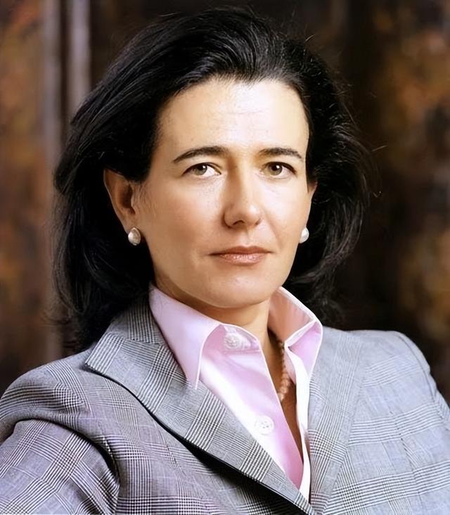 女人强势表现在哪些方面，女人强势表现在哪方面（大女人风有多迷人）