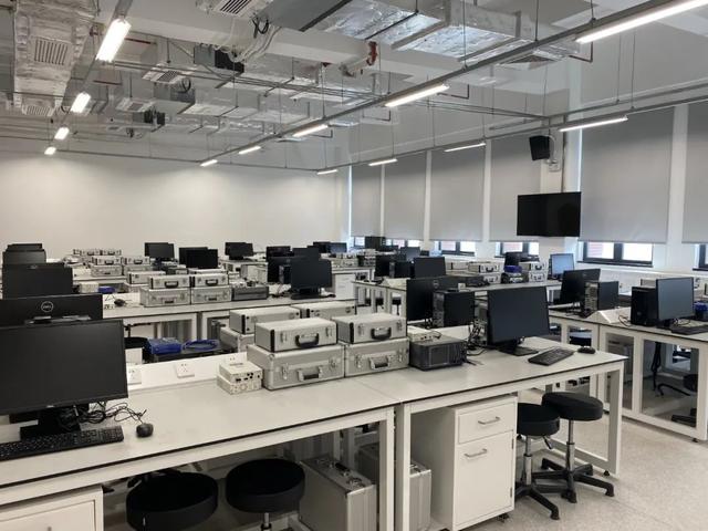 电子信息科学技术，浅谈电子信息科学与技术专业的建设及发展（电子信息科学与技术）