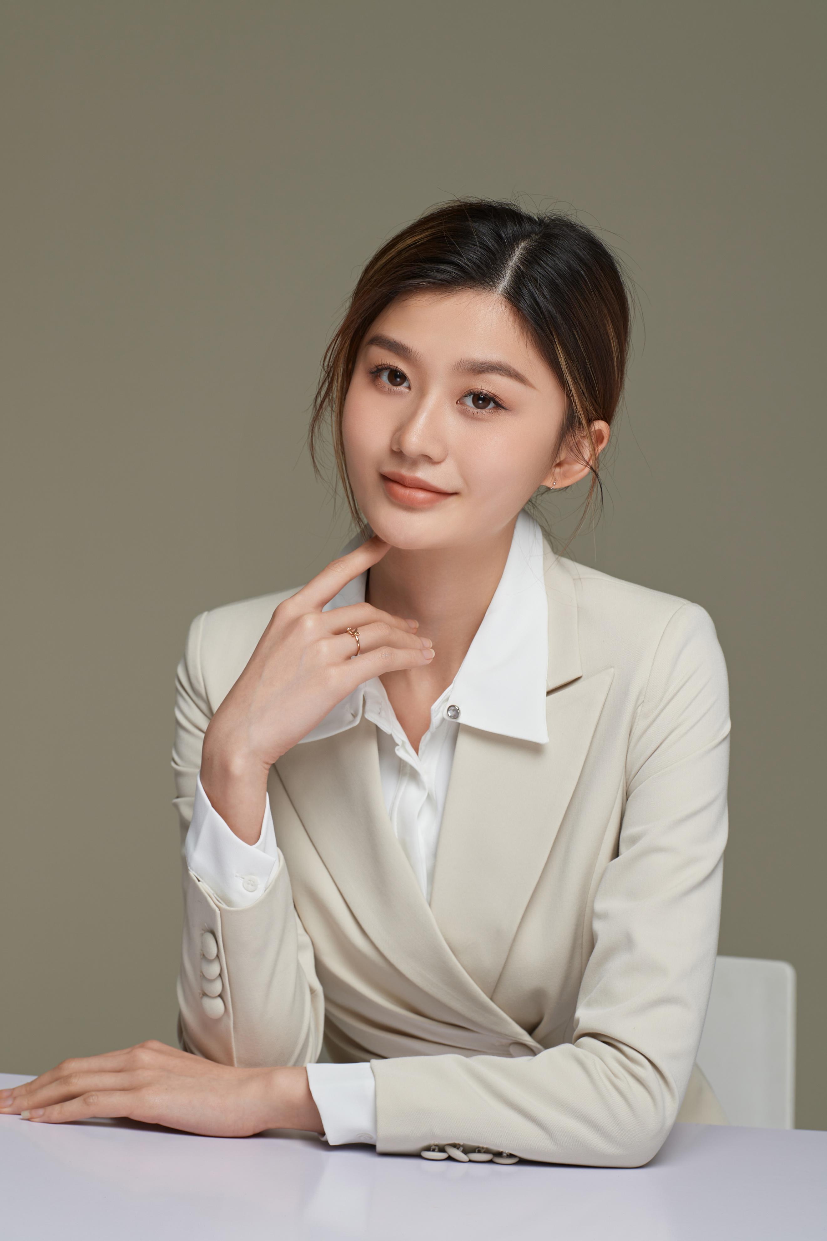 公司个人形象照(求职季) - 散下步