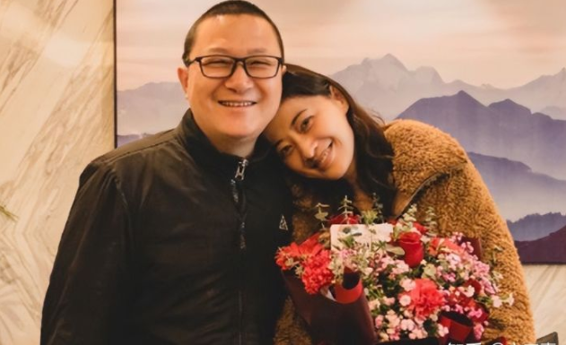 章子怡父母爱情，章子怡父母（8年后再看《父母爱情》）