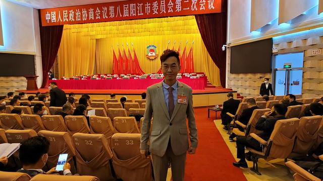 学习委员的职责，初中的学习委员职责有哪些（担任全国或地方各级政协委员的职责）