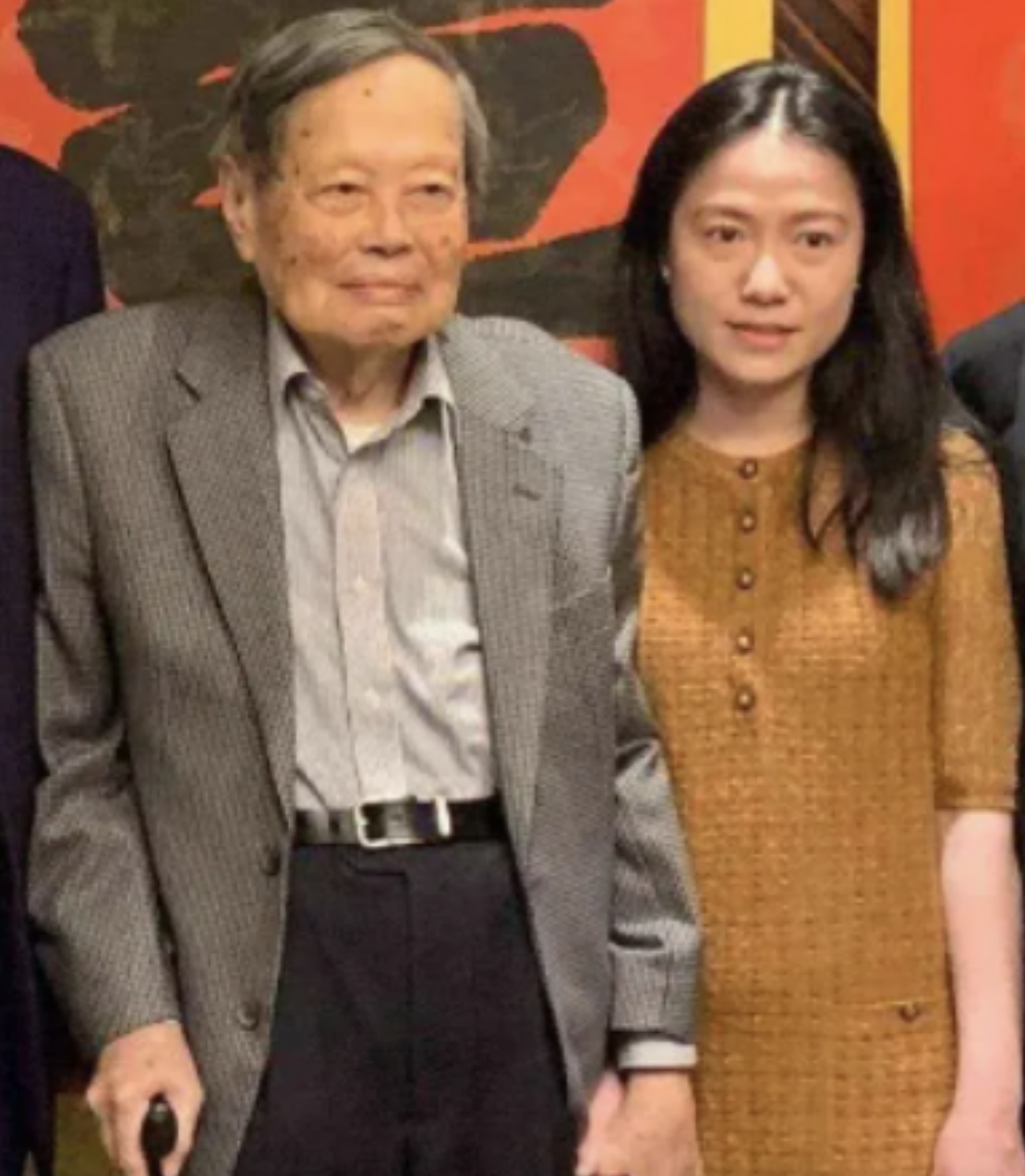 杨振宁82岁娶28岁的翁帆,46岁的翁帆与杨振宁结婚18年 - 玉三网
