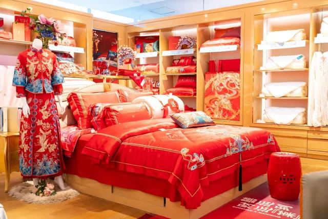 暇步士女鞋价格表，暇步士女鞋价格表和图片（贵友给你夏日不宅家的理由）