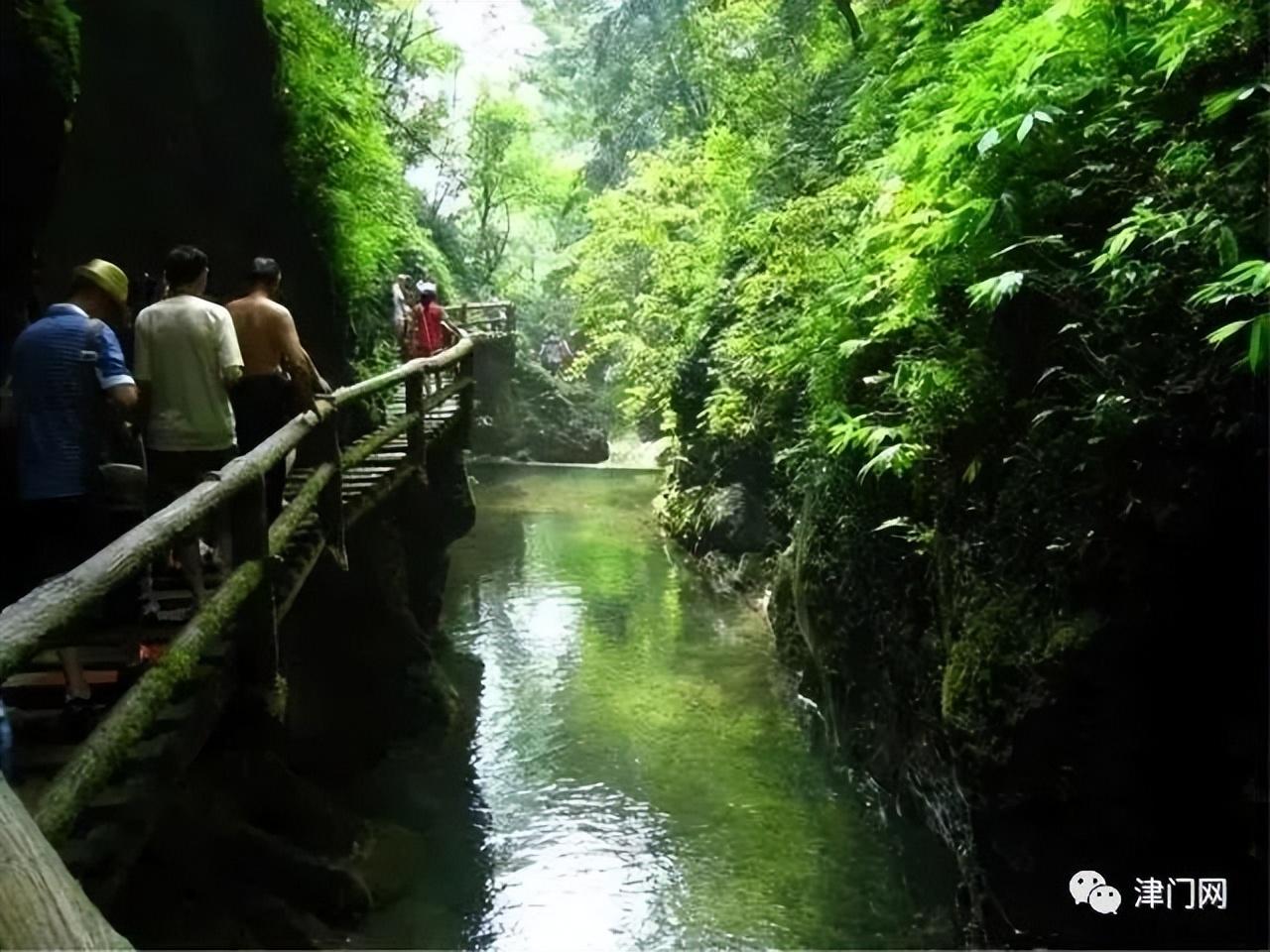 成都附近一日游最佳景点推荐，成都一日游景点推荐（成都周边一日游拍照景点推荐）