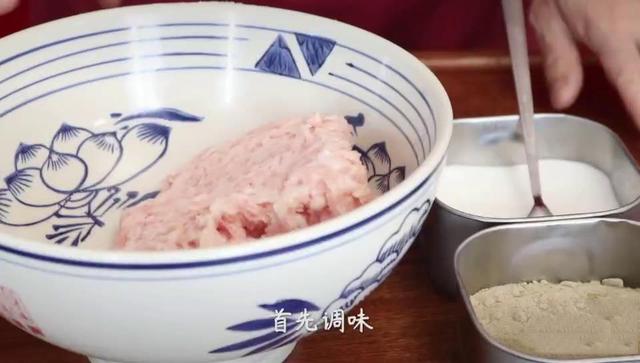 生的汆肉怎样做，生汆丸子的做法关键是调味
