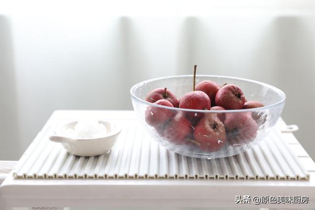 山楂水怎么熬，山楂水怎么熬不酸（又到了山楂出没的季节了）