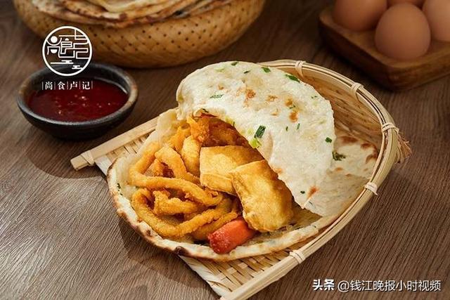 曹状元烧饼，曹状元烧饼加盟地点在哪（这个潮酷服务区颠覆你的认知）