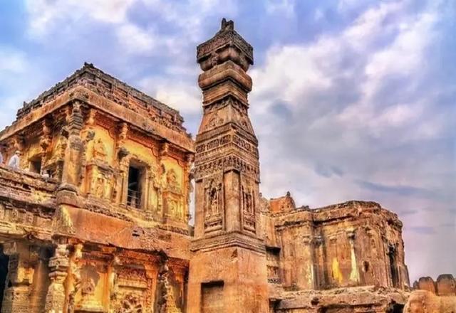 世界只承认三大文明古国，现存最古老的国家（英国教授：四大古国中）