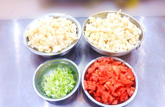 红烧肉的热量是多少，红烧肉的热量是多少千焦（难怪很多人喝水都胖）