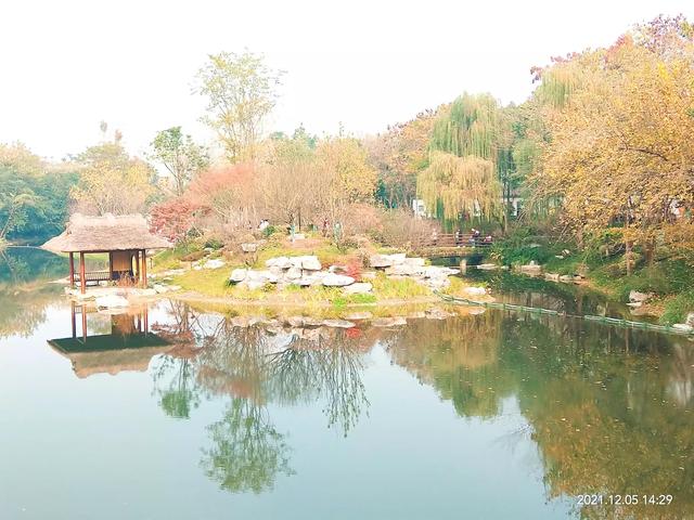 浣花溪公园，浣花溪公园简介（成都有一个世界上最大的诗歌主题文化公园）