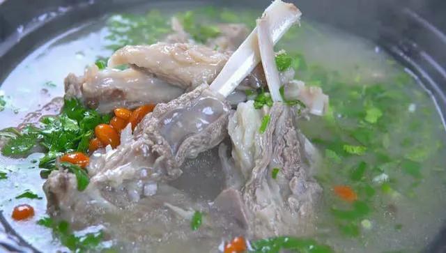 吃什么对腰好，腰酸吃什么好（建议男人常吃3种“健腰菜”）