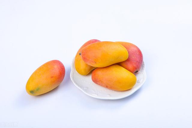 贵妃芒和水仙芒哪种好吃，软糯香甜还是甜蜜爆汁（贵妃芒和水仙芒区别）