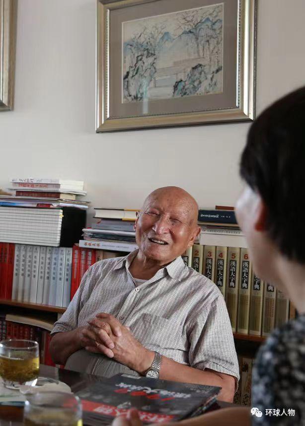 01岁传奇老人辛冠洁去世，从抗日烽火中走出的文史大家"