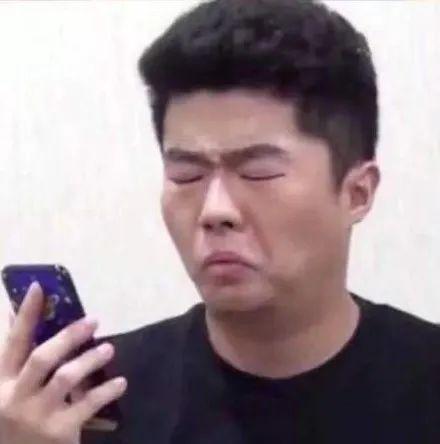 镜子和相机哪个更真实，镜子和相机哪个更真实 别人眼中（照镜子总比自拍好看）