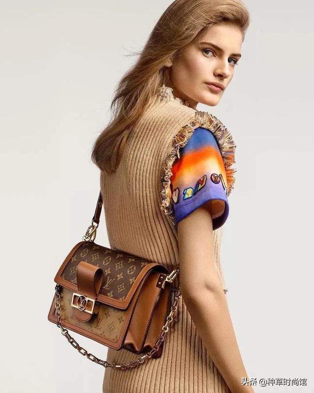 国际品牌女包，包包品牌排行榜前十名女士（今年最火的大牌包包）