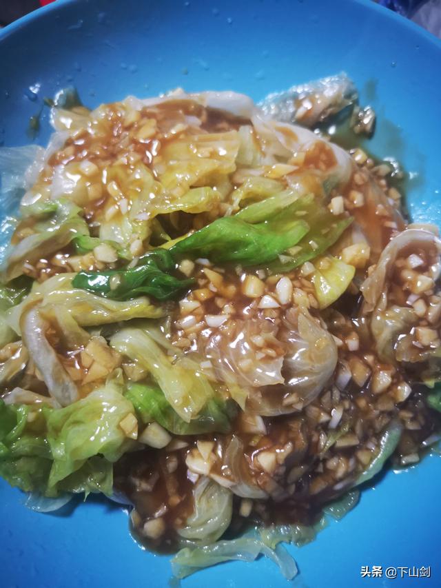 西生菜怎么做好吃，西生菜怎么做好吃又简单（脆脆好吃的蚝油西生菜）