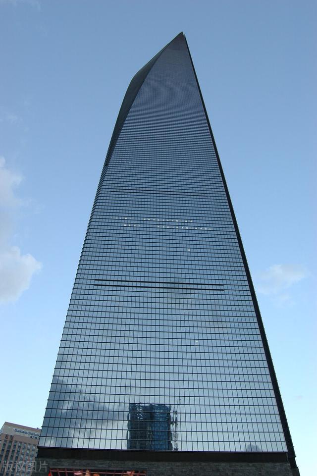 裙楼和塔楼的区别，裙楼与塔楼的区别（截止至2021年全球最高的二十栋摩天大楼）