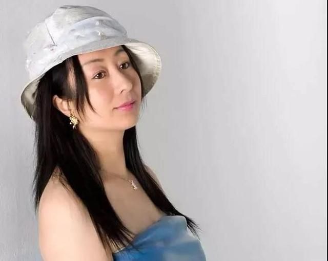 embraceyou是哪位作曲家的作品，embrace again（诠释人类命运共同体的恋歌）