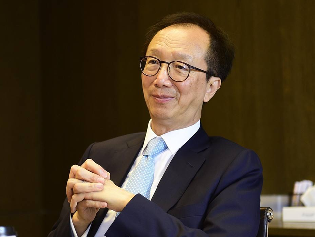 伏明霞的无性婚姻，伏明霞什么时候离的婚（伏明霞24岁嫁50岁富商）