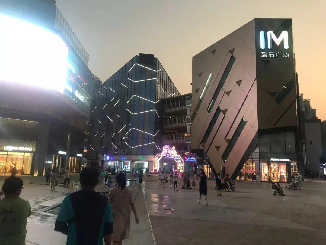 江西国际汽车广场(江西国际汽车会展中心)