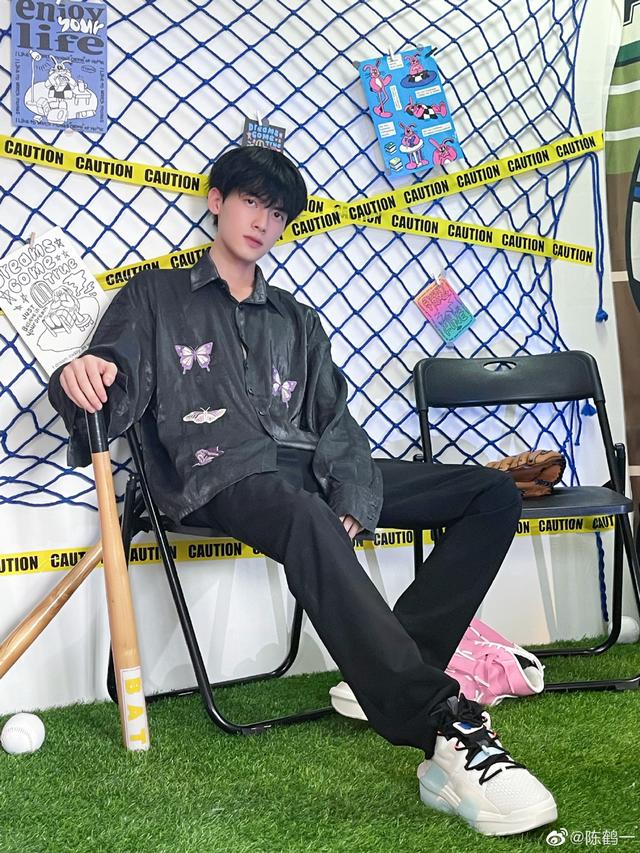 陈鹤一（陈鹤一简介，陈鹤一：从网红转型为演员（陈鹤一百度百科）