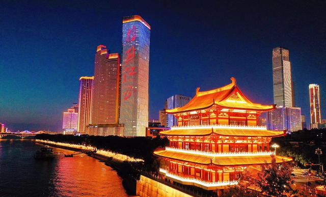 长沙旅游攻略，长沙旅游攻略美食（1000元玩转长沙3天2晚旅游攻略来了）