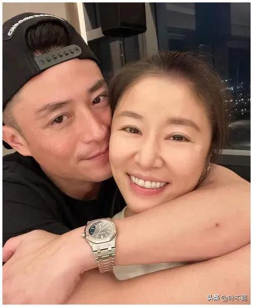 老还珠格格24年后演员今昔对比，24年后周杰被逼成了农民