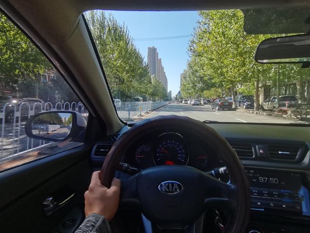 两万左右的二手车，两万左右省油二手车最佳推荐（两三万就能搞定的靠谱二手小车）