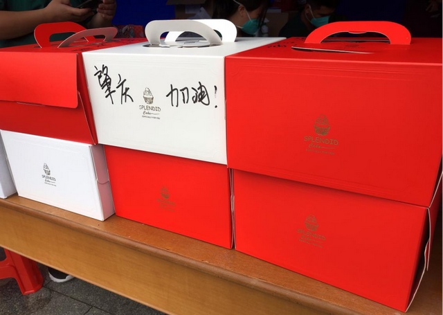 特殊的生日礼物，独特的生日礼物有哪些（这些特殊的“礼物”，好暖！）