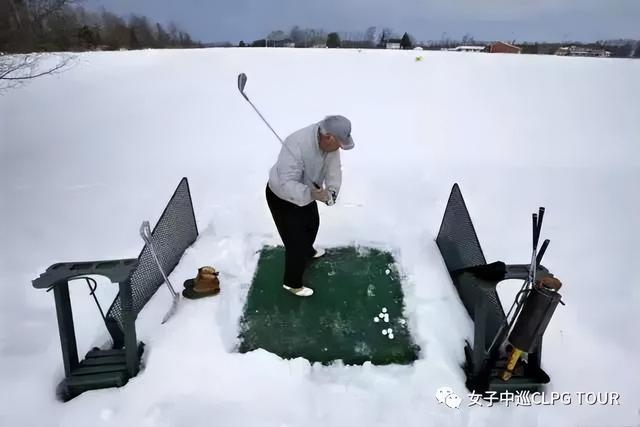 高雅运动高尔夫，谁说下雪天不能打