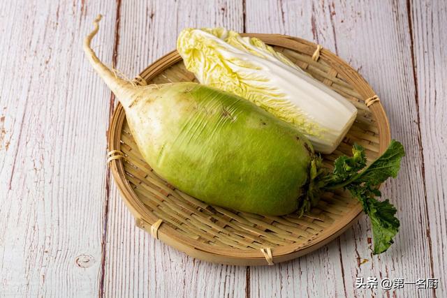 秋季吃什么菜好，秋季吃什么菜好呀（建议少吃猪肉和鱼肉）