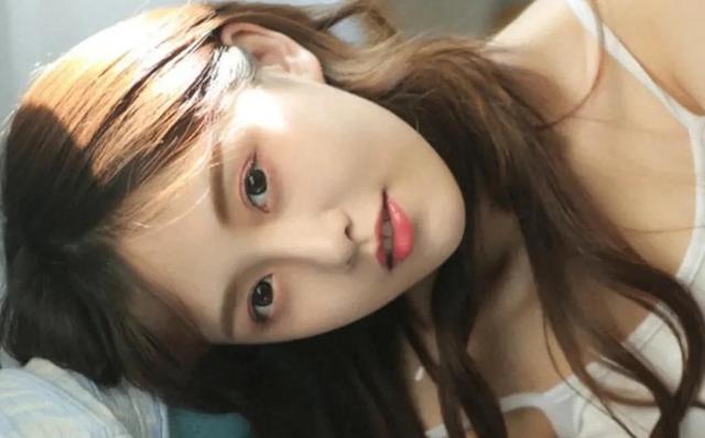 给女朋友的深夜情话，给女朋友的深夜情话长句（2022最新套路情话）